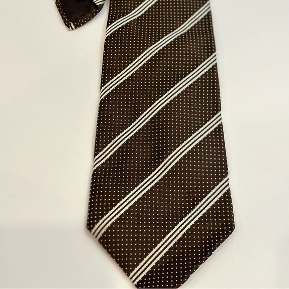 Giorgio Armani Men’s Silk Tie Stripe - Picture 5 of 5